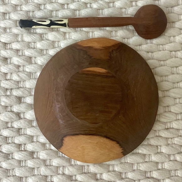 African Wooden Bowl and Spoon Hand Carved Inlay Rustic Salt Condiment Nuts - Picture 2 of 2